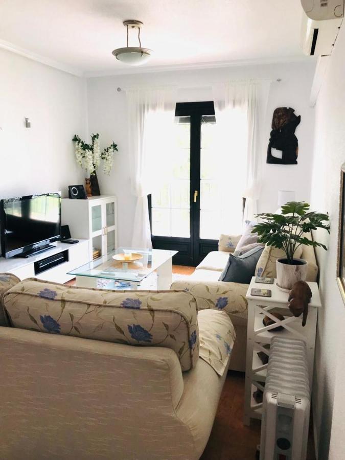 Sheron'S Apartment 로스알카자레스 외부 사진